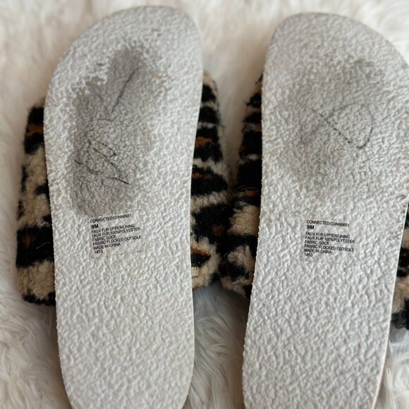 Steve Madden Sandal With Faux Fur Animal Print Upper/Silver Tone Buckles Size 9 - Picture 8 of 9